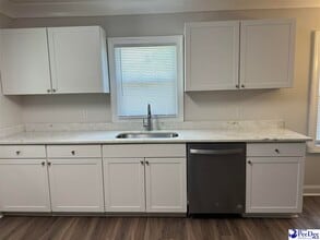 712 Cherokee Rd in Florence, SC - Building Photo - Building Photo