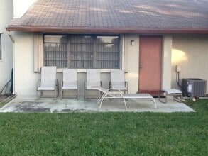 1821 NE 40th Ct, Unit 305 in Pompano Beach, FL - Building Photo - Building Photo