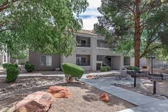 Flamingo Chateau in Las Vegas, NV - Foto de edificio - Building Photo