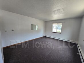 209 Baltimore St in Waterloo, IA - Building Photo - Building Photo