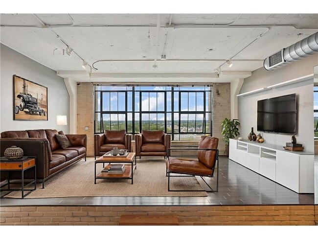 property at 2929 Chicago Ave