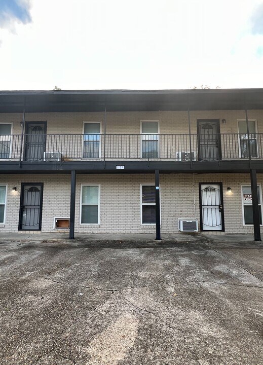 636 N 39th St in Baton Rouge, LA - Foto de edificio