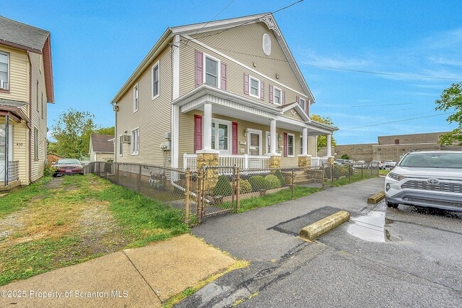 443 14th Ave in Scranton, PA - Building Photo - Building Photo