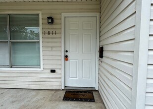 1811 Benson St in Houston, TX - Building Photo - Building Photo