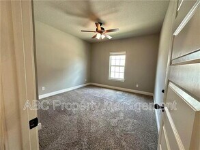 3819 W Maclura Way in Fayetteville, AR - Building Photo - Building Photo