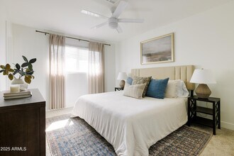 1720 N 74th Pl in Scottsdale, AZ - Building Photo - Building Photo