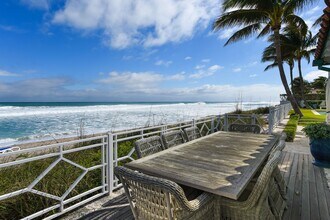 1270 N Ocean Blvd in Palm Beach, FL - Building Photo - Building Photo