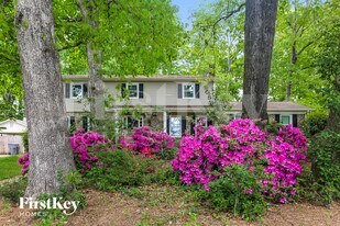 6404 Pencade Ln in Charlotte, NC - Building Photo