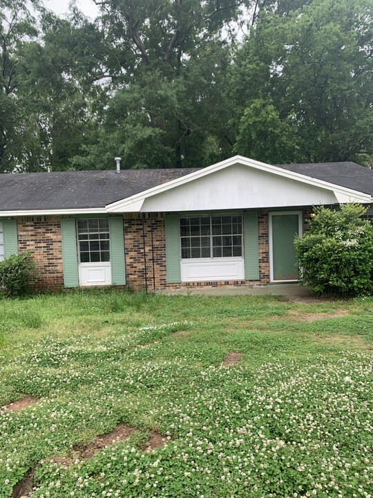 321 Briarbrook Dr in Montgomery, AL - Building Photo