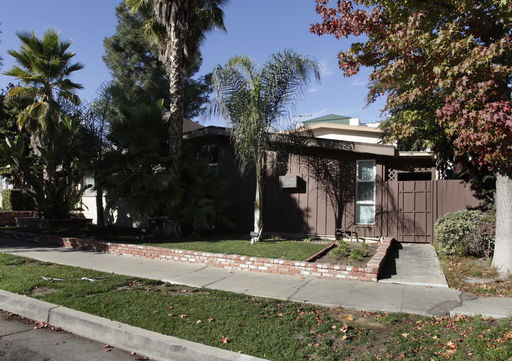 12409 Archwood St in North Hollywood, CA - Building Photo