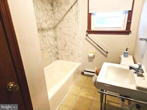 1154 Steamboat Rd in Shady Side, MD - Building Photo - Building Photo