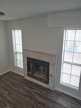 215 Lake Park Rd in Lewisville, TX - Building Photo - Building Photo