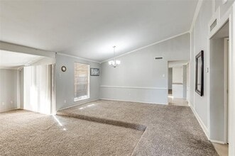 2200 Briarwood Dr in Plano, TX - Building Photo - Building Photo