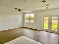 473 Madison Dr photo'