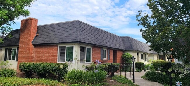 property at 1365 Victoria Dr