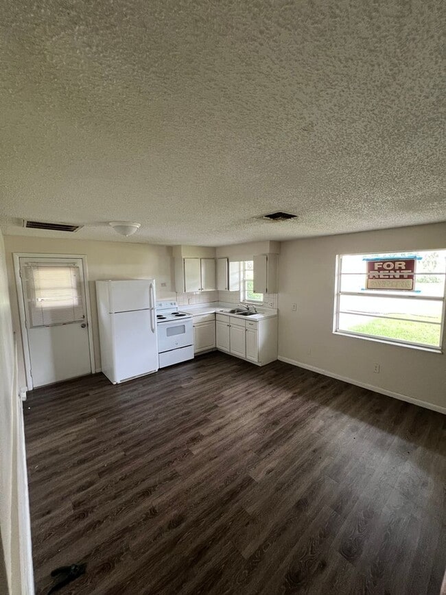 property at 38645 North Ave