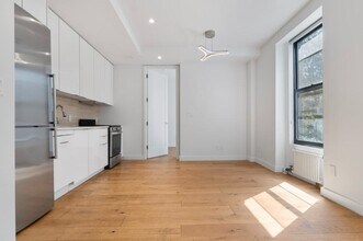 503 W 22nd St in New York, NY - Building Photo - Building Photo