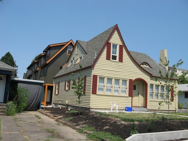 The Douglas in Eugene, OR - Foto de edificio - Building Photo