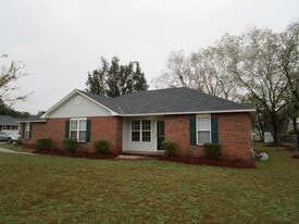 2850 Danville Ln in Sumter, SC - Building Photo