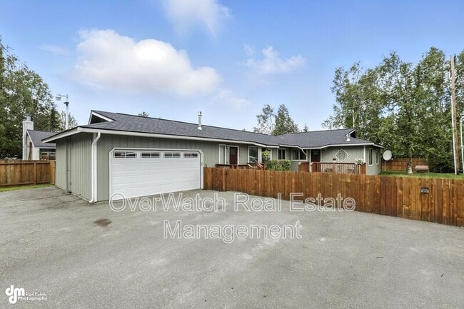8611 Augusta Cir in Anchorage, AK - Building Photo - Building Photo