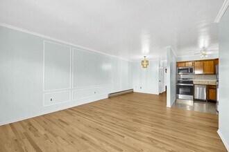 729 10th St in Secaucus, NJ - Building Photo - Building Photo