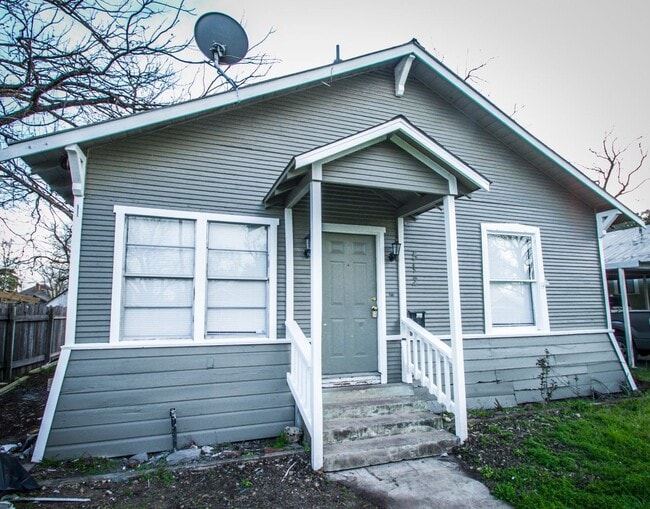 512 Cooper St in San Antonio, TX - Building Photo - Building Photo