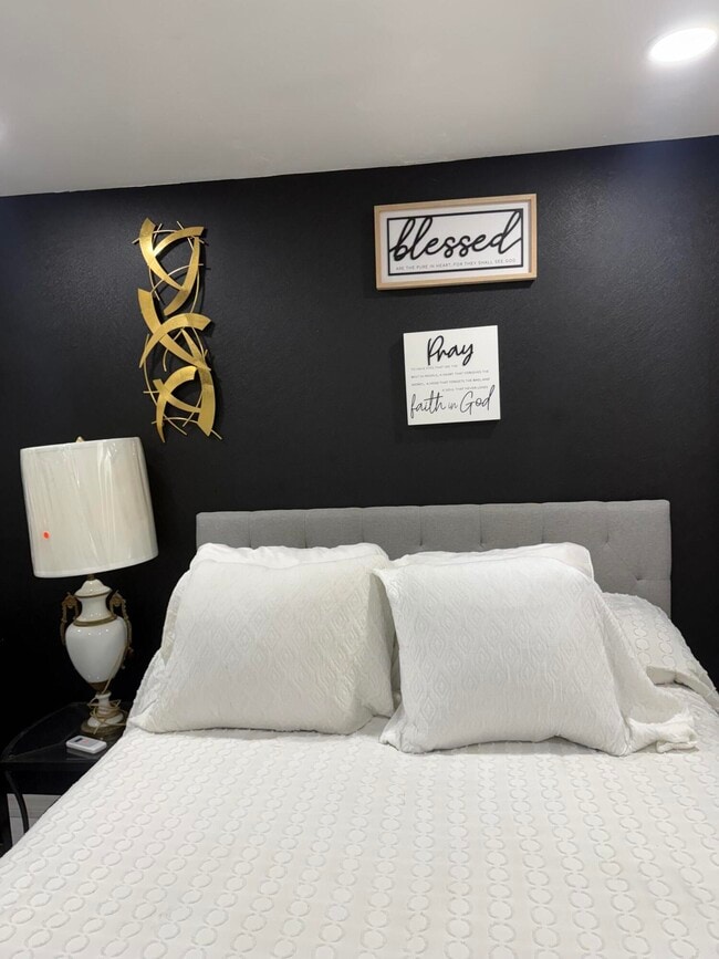 3621 NW 3rd St in Fort Lauderdale, FL - Building Photo - Building Photo