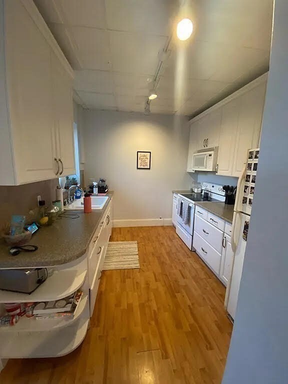property at 42 Leamington Rd