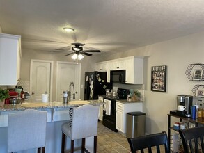 235 Full Cir Dr in Evans, GA - Foto de edificio - Building Photo