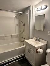 1005 Charles St in Louisville, KY - Foto de edificio - Building Photo