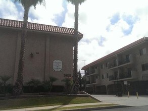 26102 Belle Porte Ave-Unit -04 in Los Angeles, CA - Building Photo - Building Photo