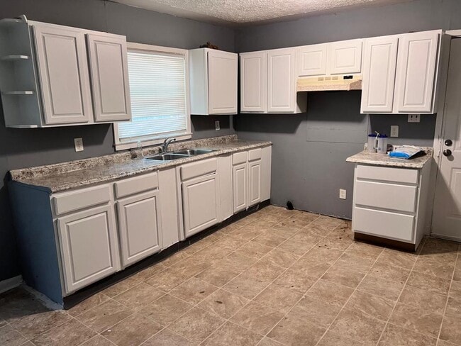 948 Biddle St in Knoxville, TN - Building Photo - Building Photo