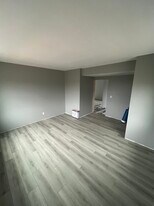 52 S Plattekill Rd in Greenville, NY - Building Photo