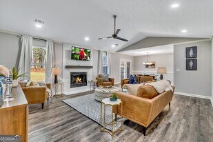 10960 Morning Dove Dr in Hampton, GA - Building Photo