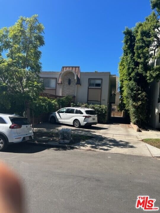 1921 Pelham Ave in Los Angeles, CA - Building Photo