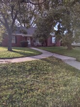 30 N Trinity St in Gilmer, TX - Building Photo - Building Photo