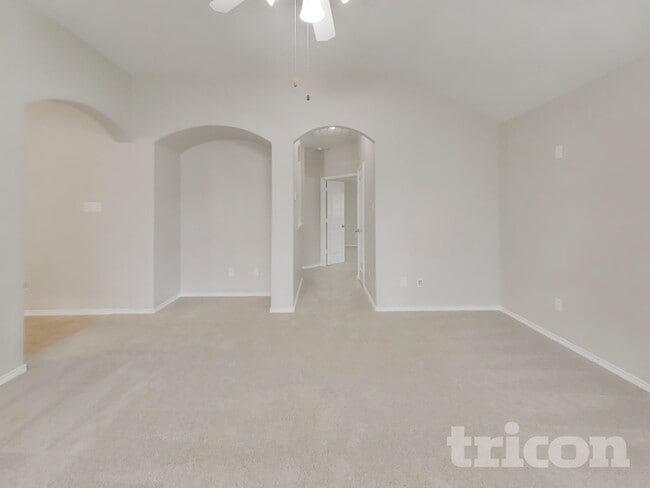 8039 Branson Park Ln in Humble, TX - Foto de edificio - Building Photo