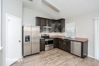 10141 Chapel Ridge Dr in Fort Worth, TX - Foto de edificio - Building Photo