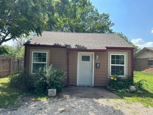 property at 809 S Bonn St