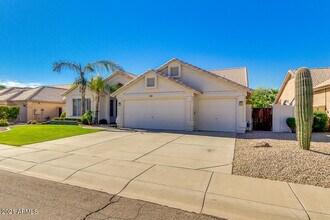 2460 N 132nd Ave in Goodyear, AZ - Building Photo - Building Photo