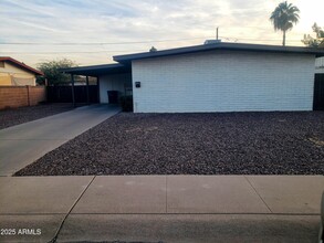 1307 E Campus Dr in Tempe, AZ - Building Photo - Building Photo