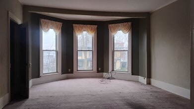 26 E Mechanic St in Shelbyville, IN - Building Photo - Building Photo