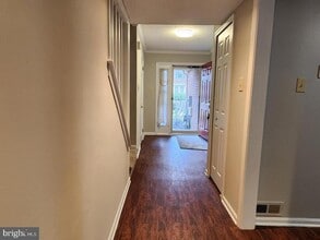 501 Berkshire Way in Evesham, NJ - Building Photo - Building Photo