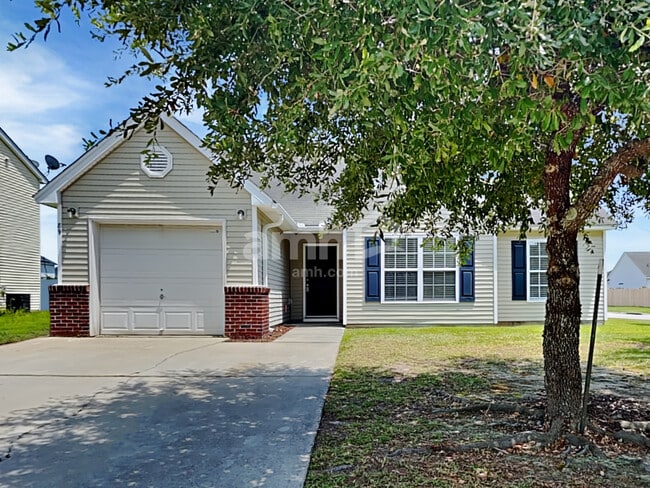 property at 89 Dovetail Cir