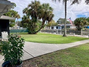 1661 NW 20th Ave in Crystal River, FL - Building Photo - Building Photo