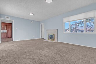 11330 Cherrylee Dr in El Monte, CA - Building Photo - Building Photo
