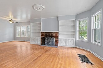 22 N Lake Ave in Troy, NY - Building Photo - Building Photo