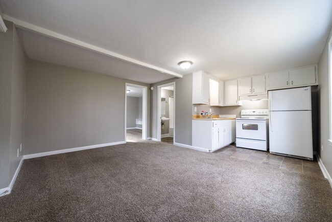property at 187 Delmar Dr