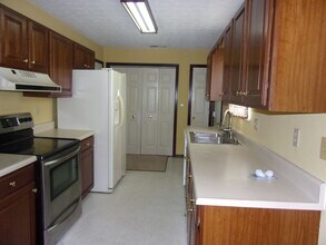 608 46th St in Vienna, WV - Building Photo - Building Photo