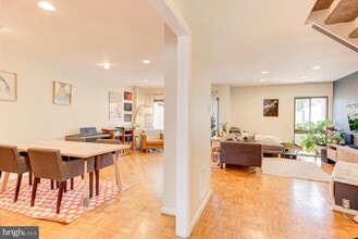 11621 Newbridge Ct in Reston, VA - Building Photo - Building Photo